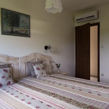 Hotel Radhe Es Syam Meditacios Es Rendezvenykozpont *