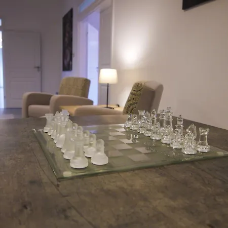 Hotel Radhe Es Syam Meditacios Es Rendezvenykozpont *