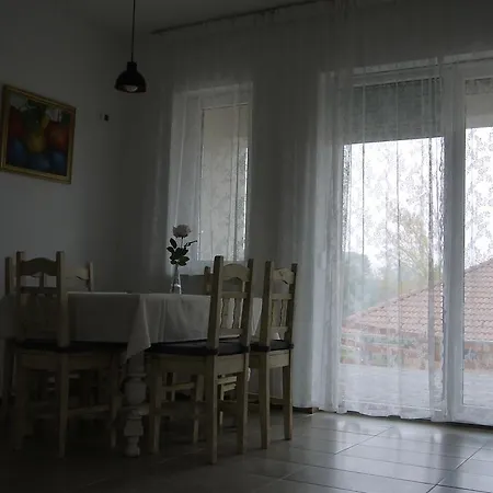 Radhe Es Syam Meditacios Es Rendezvenykozpont * Somogyvámos