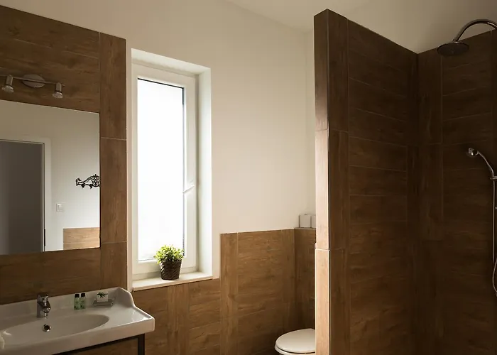 Radhe Es Syam Meditacios Es Rendezvenykozpont * Somogyvamos