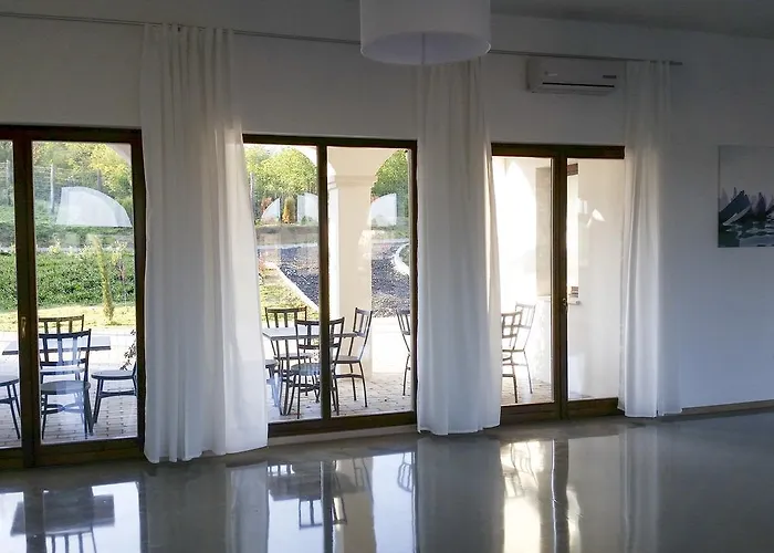 Radhe Es Syam Meditacios Es Rendezvenykozpont * Somogyvamos